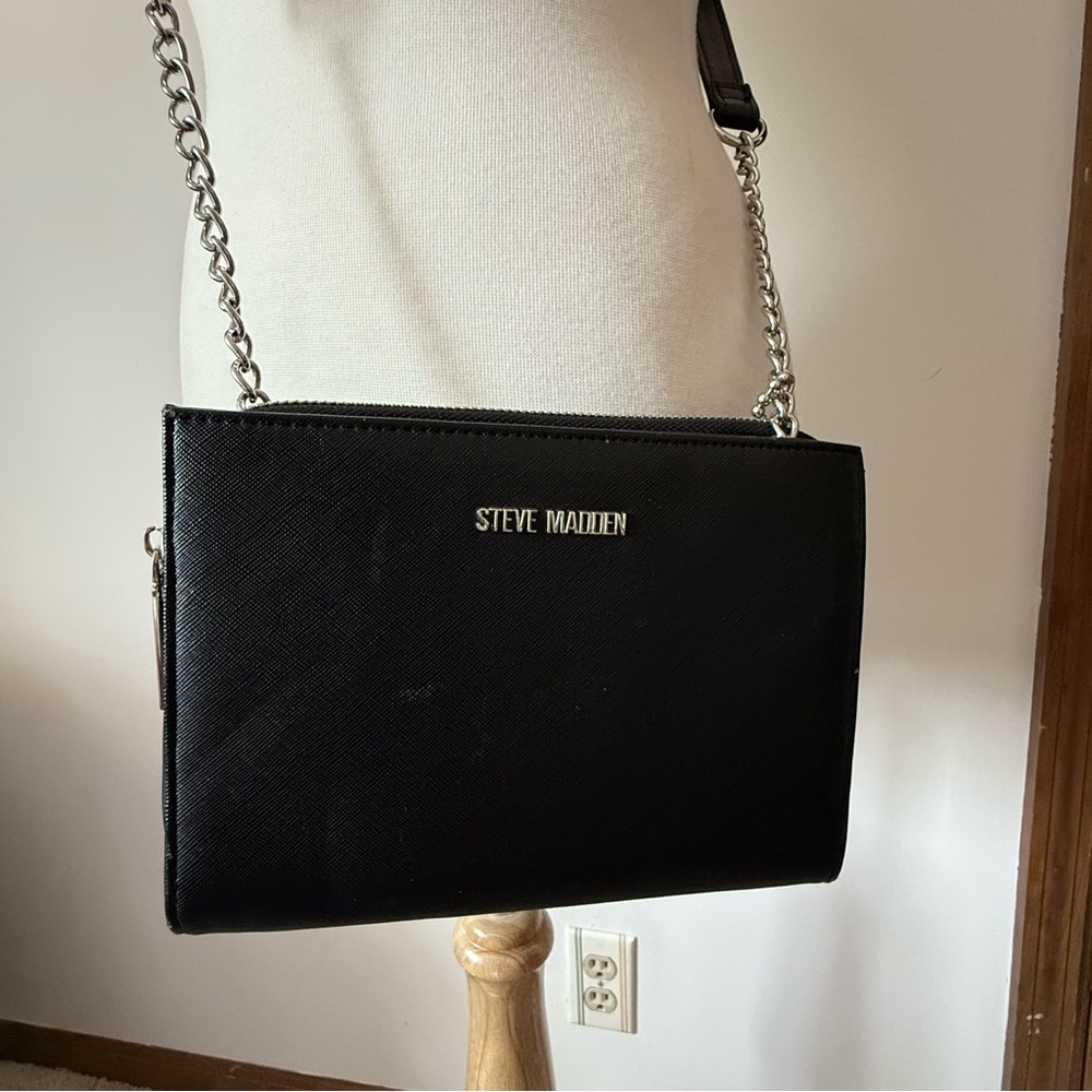 Steve Madden Black Wallet Bag with Chain Strap